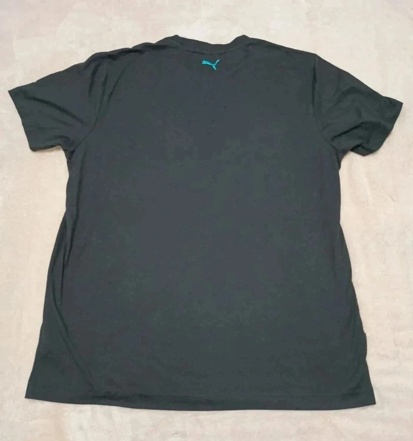 T-shirt Puma XL zwart grafisch ontwerp roze blauw – photo 4